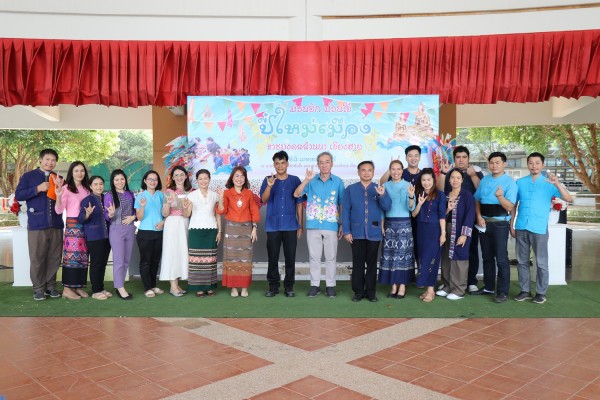 งานสรงน้ำพระเจ้าทันใจ และรดน้ำดำหัวอาจารย์อาวุโส