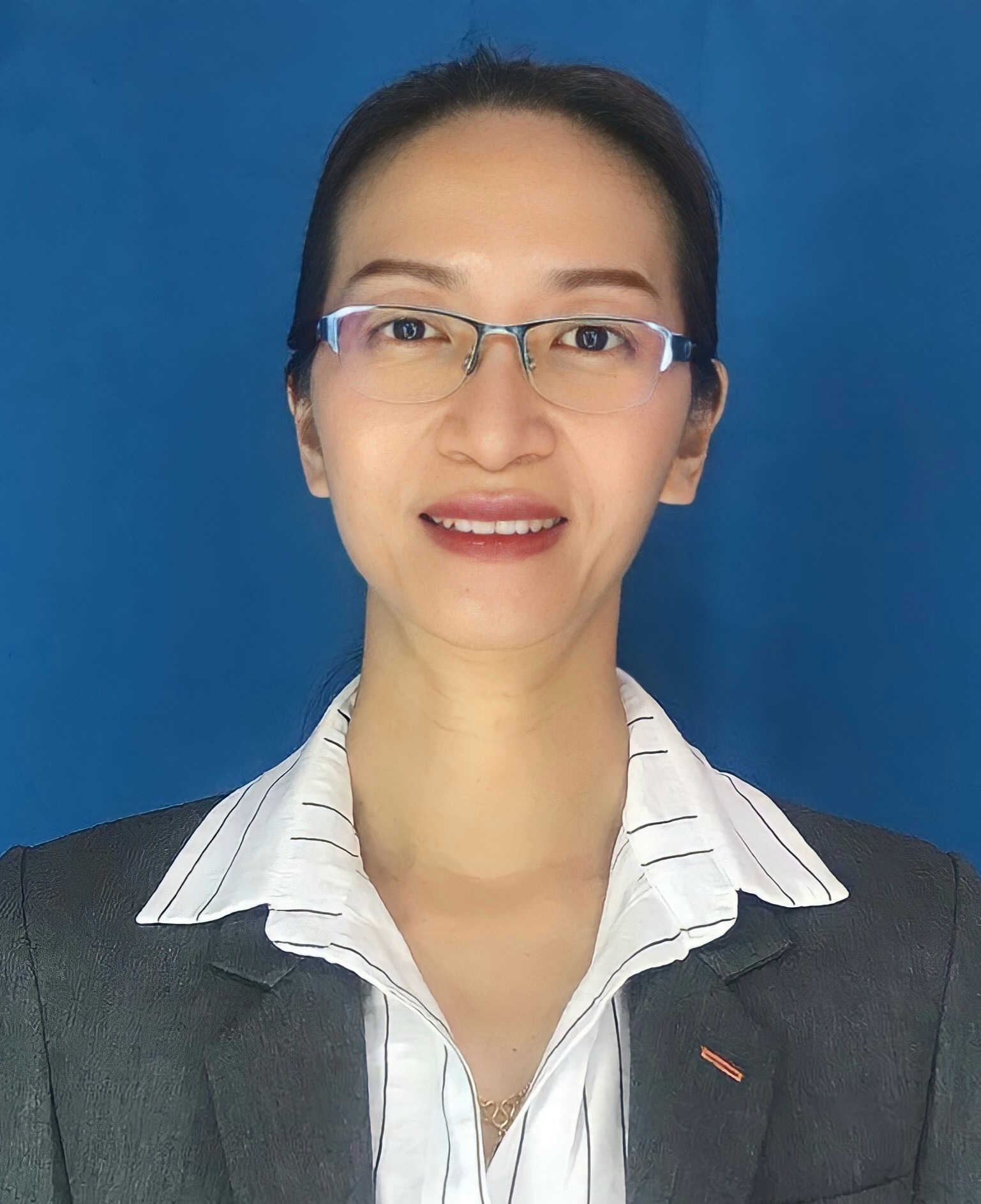 รุ่งรัชนี ทิพย์อักษร