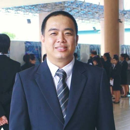 วัชรพงศ์ ศรีแสง