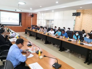วันที่ 13 สิงหาคม 2563   เข้าร่วมการประชุมเพื่อร่วมมือหาแนวทางการพัฒนา​ขับเคลื่อน​ตัวป้อน  ประจำ​ปีการศึกษา​ 2564