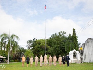 เข้าร่วมกิจกรรมเคารพธงชาติและร้องเพลงชาติไทย เวลา 08.00 น. เนื่องในวันพระราชทานธงชาติไทย (28 กันยายน 2564) 