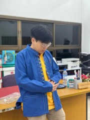 อภิญญา กันธิยะ