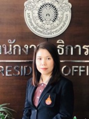 อัญมณี สุวรรณ์