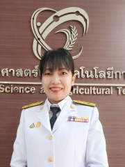 อุมาพร เจริญธนากุล