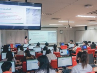 อบรมการใช้งาน Ms Excel นศ.หลักสูตรภาษาอังกฤษฯ ก่อนสหกิจศึกษา