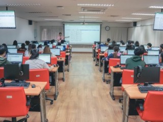 อบรมการใช้งาน Ms Excel นศ.หลักสูตรภาษาอังกฤษฯ ก่อนสหกิจศึกษา